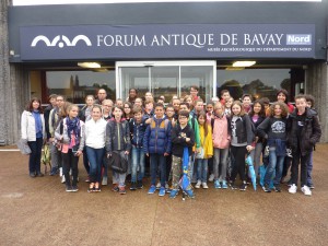 Latinistes de 5ème au Forum Antique de Bavay mai 2016